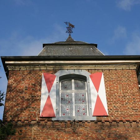 Burg Wassenberg Hotel Luaran gambar