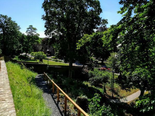 Burg Wassenberg Hotel Luaran gambar