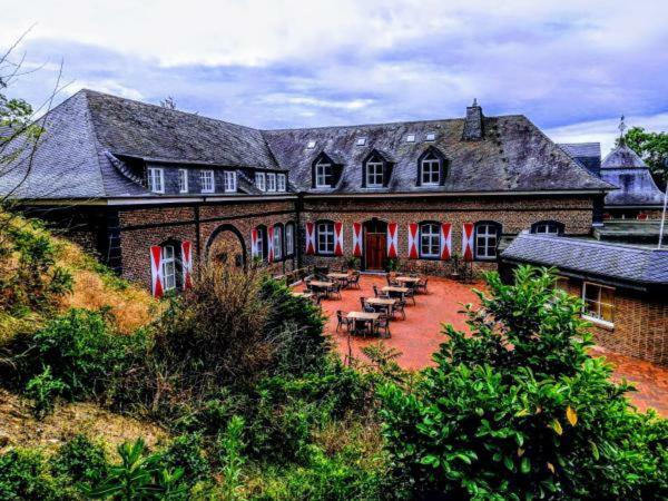 Burg Wassenberg Hotel Luaran gambar