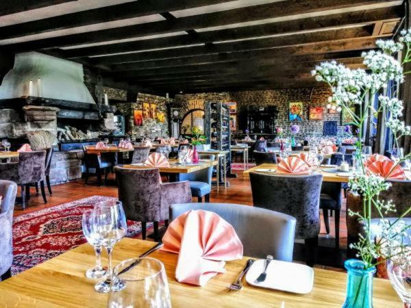 Burg Wassenberg Hotel Luaran gambar