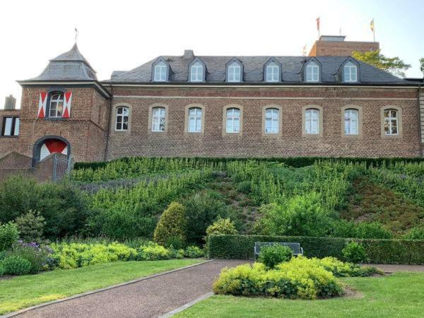 Burg Wassenberg Hotel Luaran gambar
