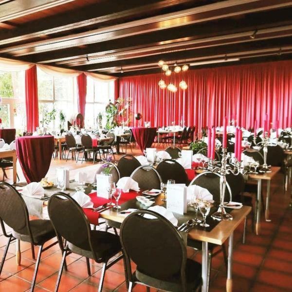 Burg Wassenberg Hotel Luaran gambar