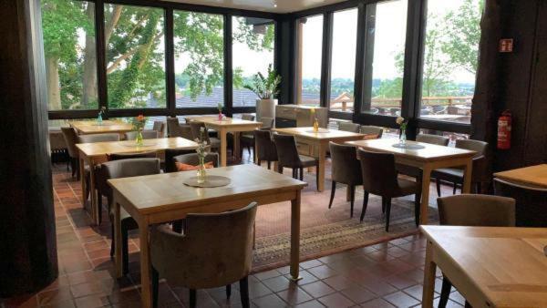 Burg Wassenberg Hotel Luaran gambar