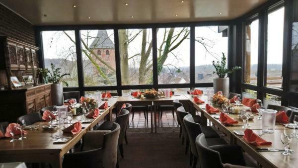 Burg Wassenberg Hotel Luaran gambar